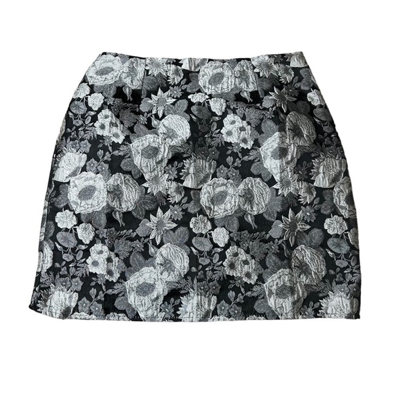 Kourt Tela Black Silver Floral Matching Set Skirt and Crop Top Size Small - Picture 11 of 16